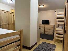 5 Beds Downtown Apt Very Quick Walk Everywhere