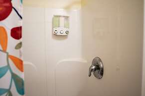 Downtown Apt Walk Everywhere Clean Safe