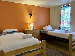 6 Beds Downtown Apt Very Quick Walk Everywhere