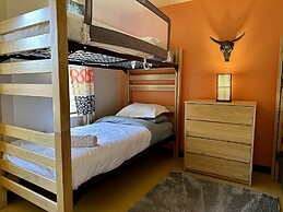 6 Beds Downtown Apt Very Quick Walk Everywhere