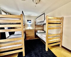 7 Beds Explore Downtown Pittsburgh Large Groups
