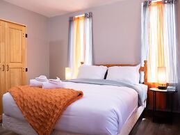 2 Bedroom 2 Bathroom The Heart of Pittsburgh