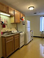 Downtown 1 Bedroom Apt Clean Safe Walkable