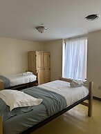 2 Bedroom 2 Bath Downtown Sleeps Six Walkable