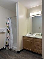 Cozy Downtown Apartment TV Walk Everywhere