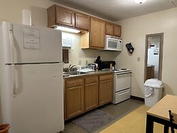 Cozy Downtown Apartment TV Walk Everywhere