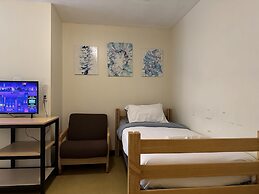 Cozy Downtown Apartment TV Walk Everywhere