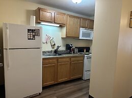 2 Bedroom Downtown Apt Walkable Safe Clean