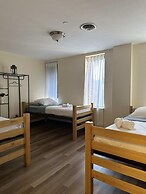 2 Bedroom Downtown Apt Walkable Safe Clean