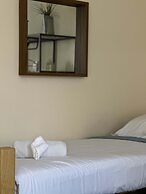 2 Bedroom Downtown Apt Walkable Safe Clean