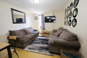 2 Bedroom 2 Bath City Views