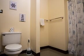 2 Bedroom Downtown Apt Clean and Safe