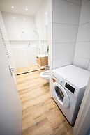 Spacious 2 Bedroom Serviced Apartments 71-77m2