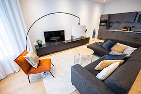 Spacious 2 Bedroom Serviced Apartments 71-77m2