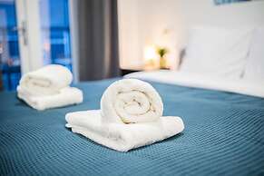 Alphabet 1 BR Apartment Ss177