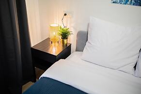 Alphabet 1 BR Apartment Ss177