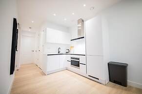 Alphabet 1 BR Apartment Ss177