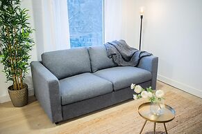 Alphabet 1 BR Apartment Ss177