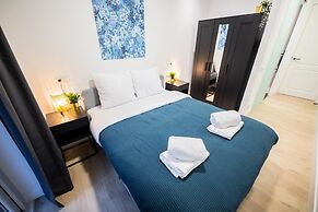 Alphabet 1 BR Apartment Ss177