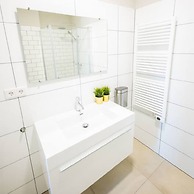 Serviced 1BR Apartments in Utrecht