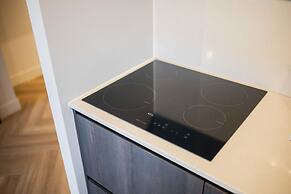Joyful Serviced Studio Apartment -ks71-j