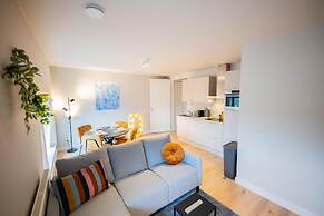 Alphabet 3 Bedroom Serviced Apartment -pk-