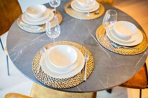 Alphabet 3 Bedroom Serviced Apartment -pk-