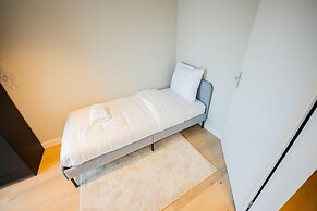 Alphabet 3 Bedroom Serviced Apartment -pk-