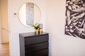 Serviced 3BR Apartment in Utrecht