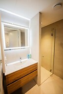 Studio Serviced Apartments With City View
