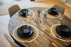 3 Bedroom Serviced Apartment -bsh-