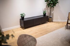 Souterrain 2BR Serviced Apartment