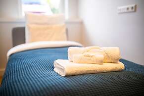 Souterrain 2BR Serviced Apartment