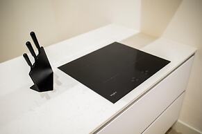 Alphabet 1BR Serviced Apartment -nb304/306-