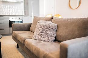 Alphabet 2 BR Serviced Apartments -lh-