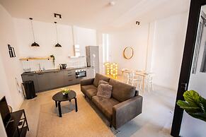 Alphabet 2 BR Serviced Apartments -lh-