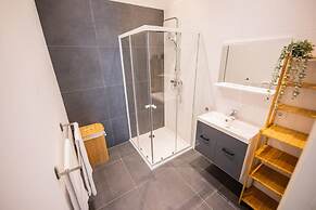 Alphabet 2 BR Serviced Apartments -lh-