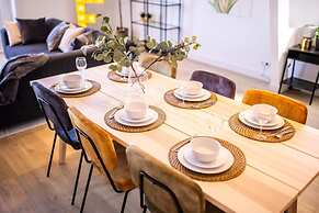 Nb304/306 3BR Serviced Apartments