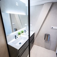 Nb304/306 3BR Serviced Apartments