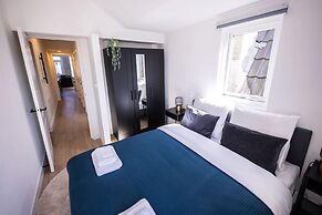 Nb304/306 3BR Serviced Apartments