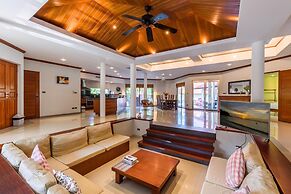 Amber Pool Villa in Rawai