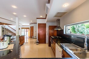 Amber Pool Villa in Rawai