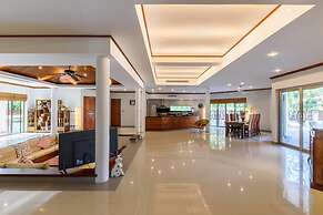 Amber Pool Villa in Rawai