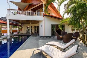 Amber Pool Villa in Rawai