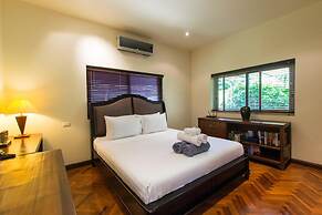 Viola Pool Villa in Rawai