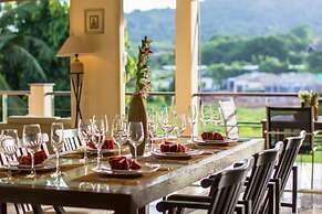 Viola Pool Villa in Rawai