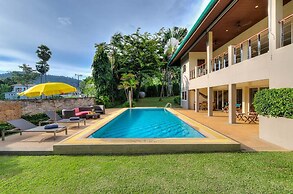 Viola Pool Villa in Rawai