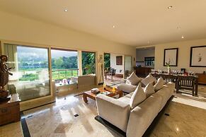 Viola Pool Villa in Rawai