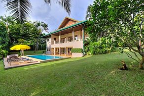 Viola Pool Villa in Rawai