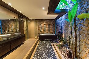 Hidden Pool Villa in Rawai